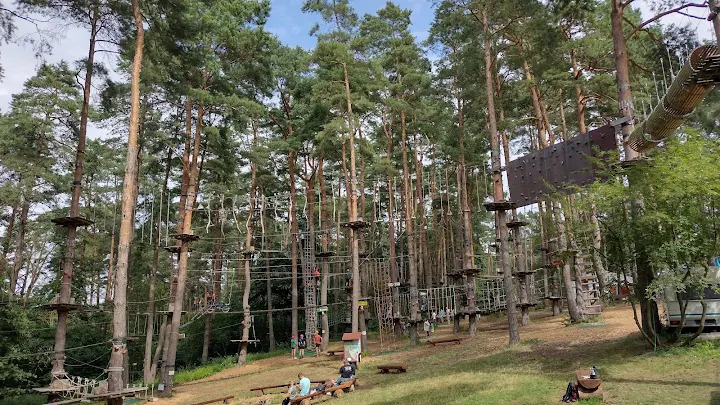Waldseilgarten im Ortsteil Groß Quassow, Kletterpark für Kinder und Erwachsene in Userin.